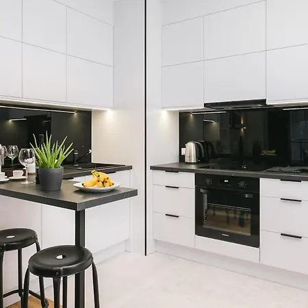 Urban Chic - Mennica - One Bedroom -citycenter&140 Lejlighed