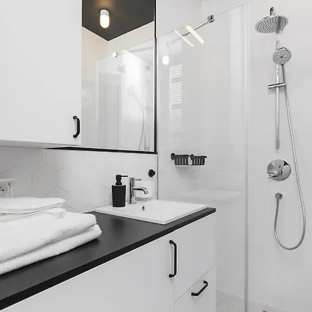 Lejlighed Urban Chic - Mennica - One Bedroom -citycenter&140